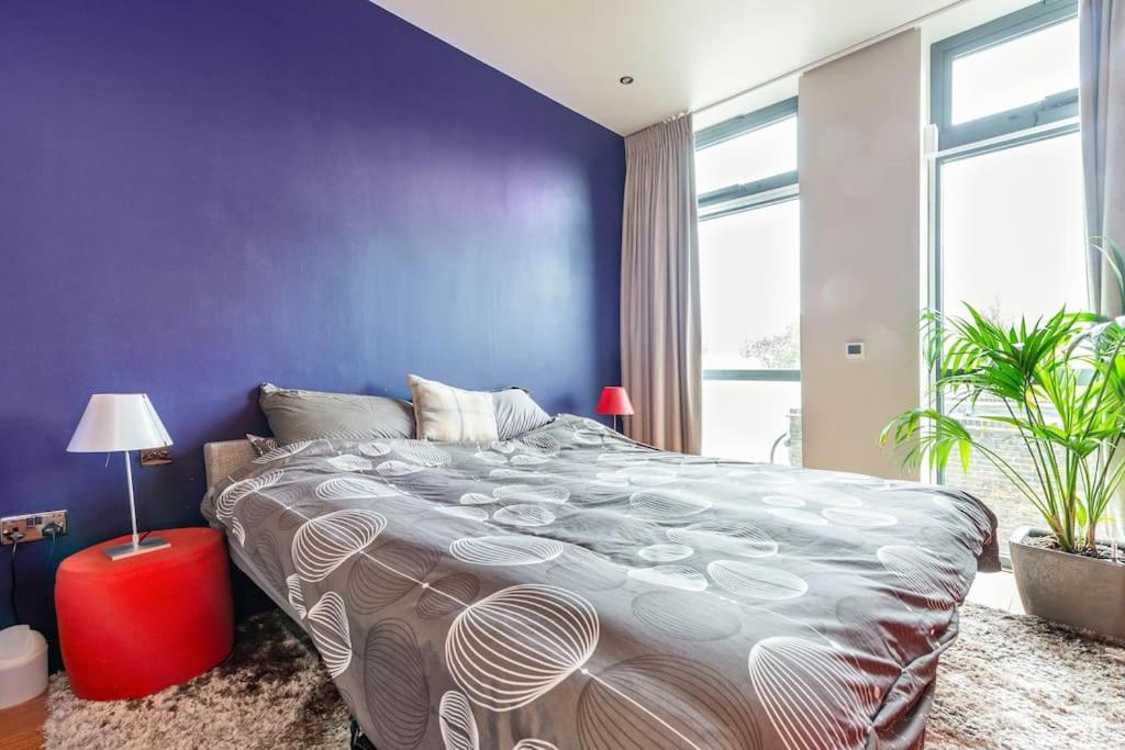 شقة Luxurious Flat Sunny, Quiet, Design, Lift, Balcony لندن المظهر الخارجي الصورة